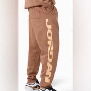 Professional Athletes Jordan Jogger Sweatpants
Brown/Orange- XL